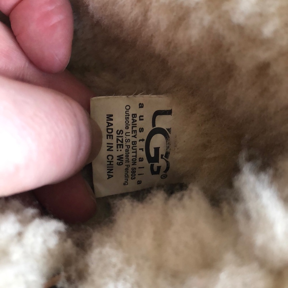 Ugg Bailey Button - image 5